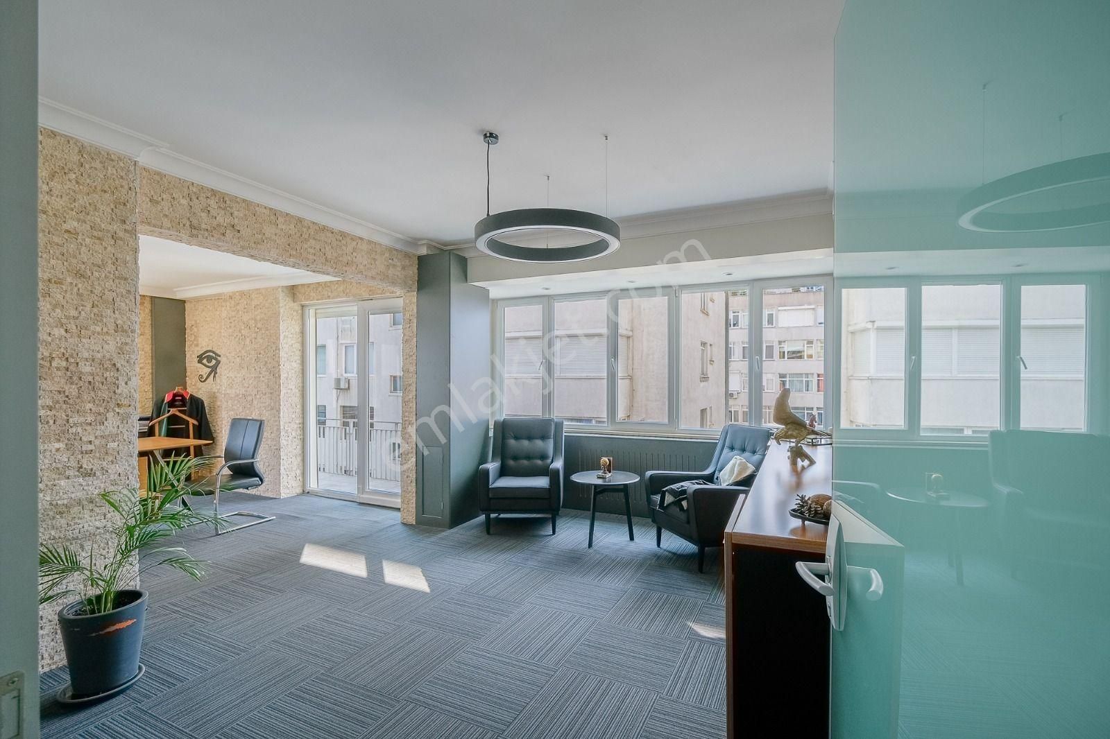 Etiler Akmerkez Karşısında Fırsat 3+1 160m2 Kiralık Otoparklı Prestijli Ofis - Görsel 17