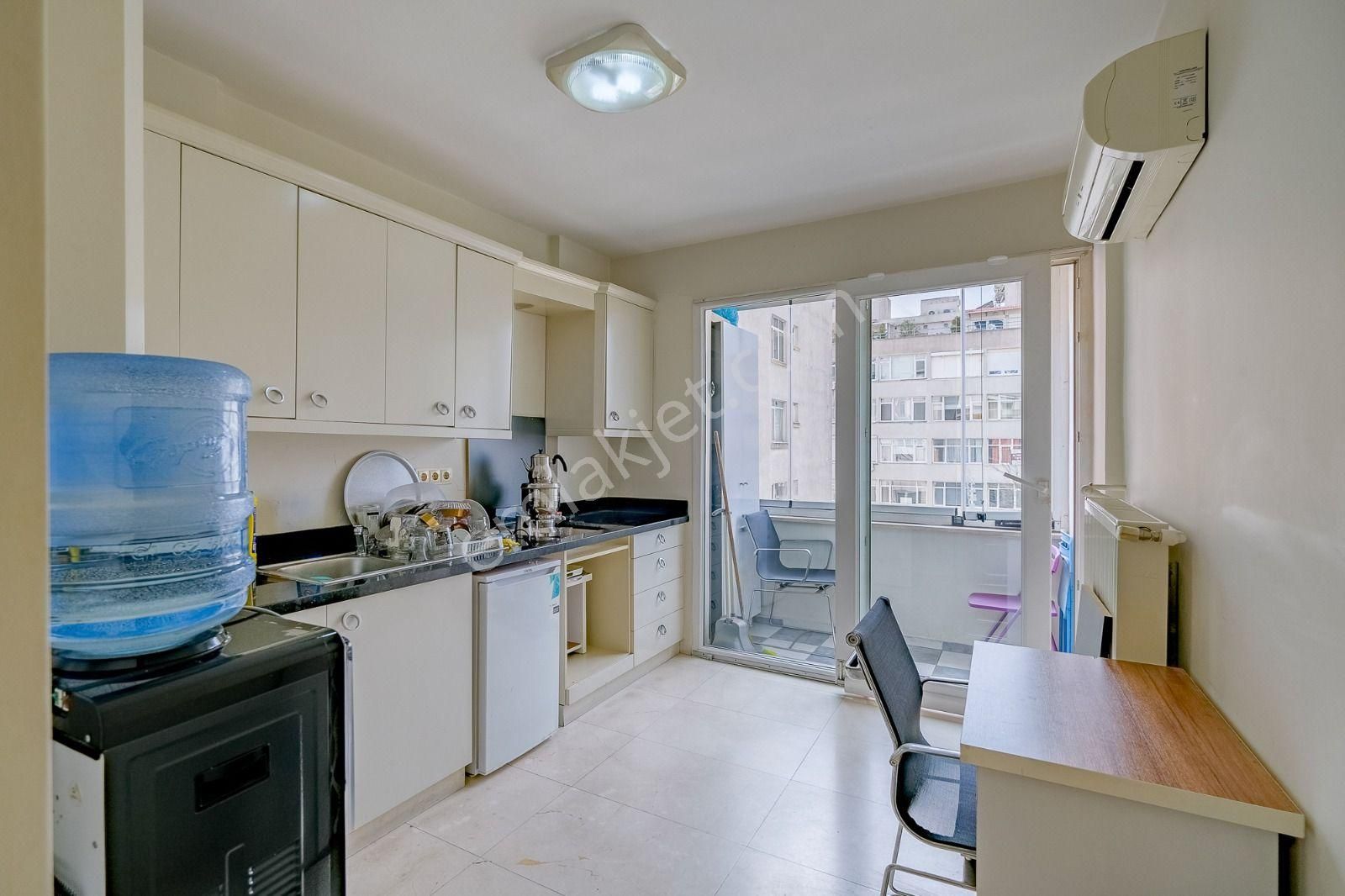 Etiler Akmerkez Karşısında Fırsat 3+1 160m2 Kiralık Otoparklı Prestijli Ofis - Görsel 10