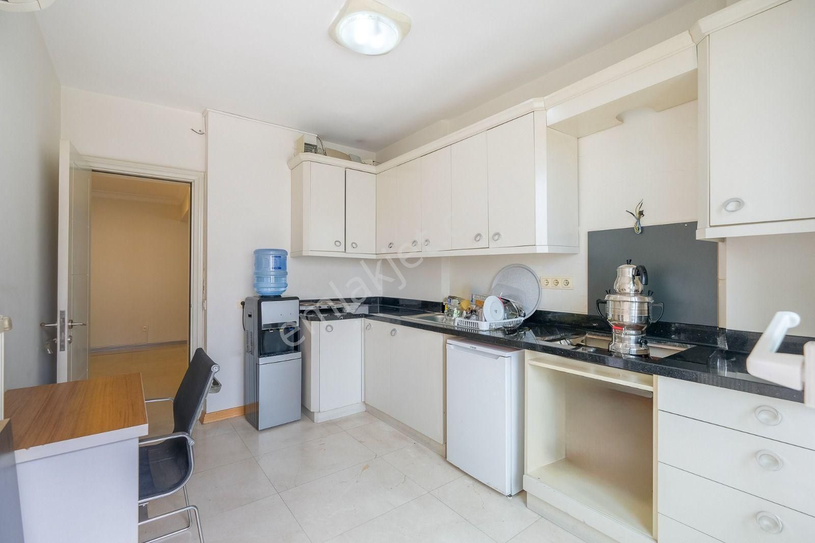 Etiler Akmerkez Karşısında Fırsat 3+1 160m2 Kiralık Otoparklı Prestijli Ofis - Görsel 9