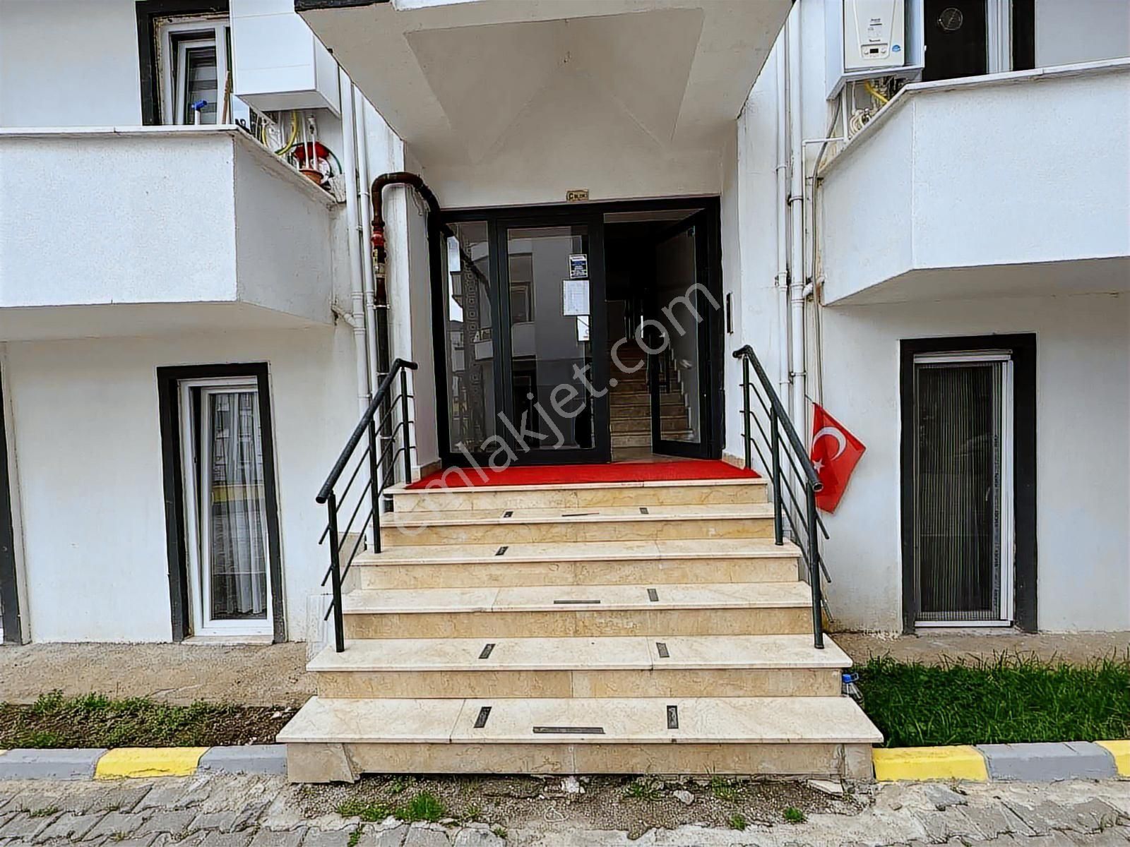 Kartepe Arslanbey Konaklarında Satılık Natamam 5+1 Bahçe Dubleks - Görsel 4