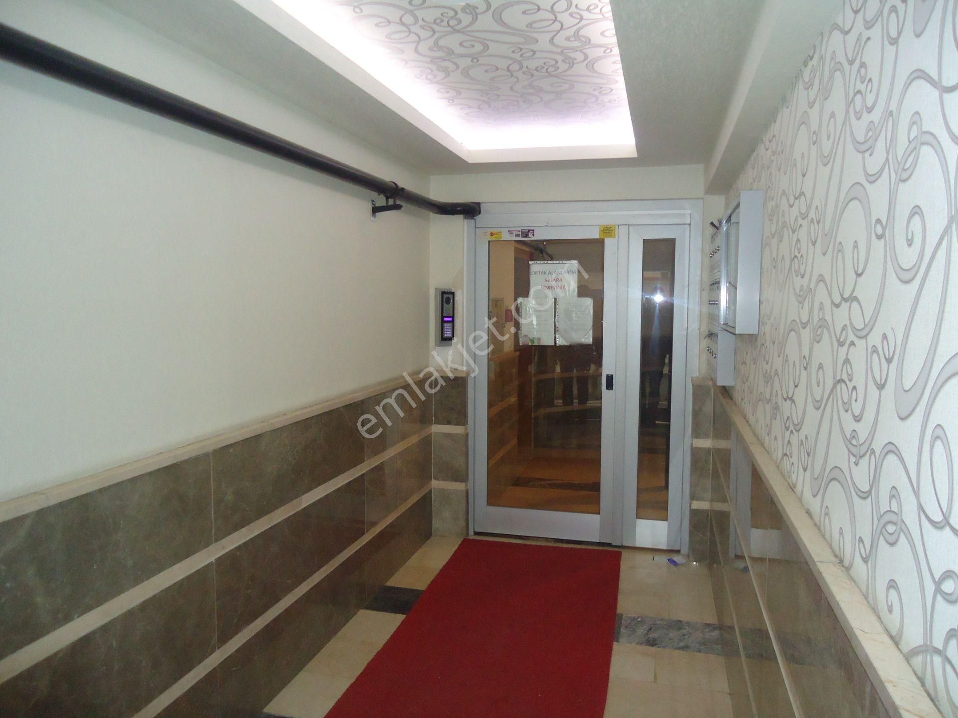 Krc'den Yerden Isıtmalı Manzaralı Full Yapılı Kiralık 3+1 Daire - Görsel 23