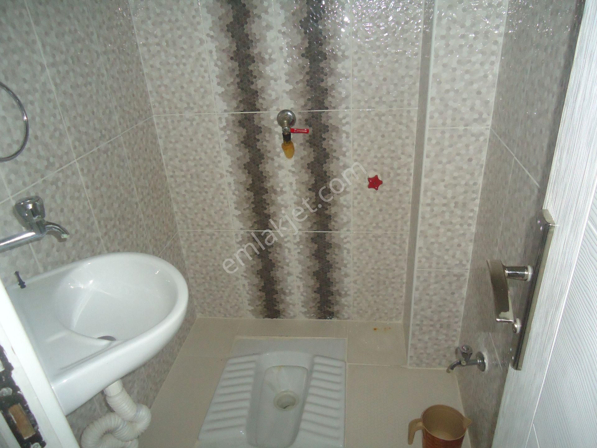 Krc'den Yerden Isıtmalı Manzaralı Full Yapılı Kiralık 3+1 Daire - Görsel 18