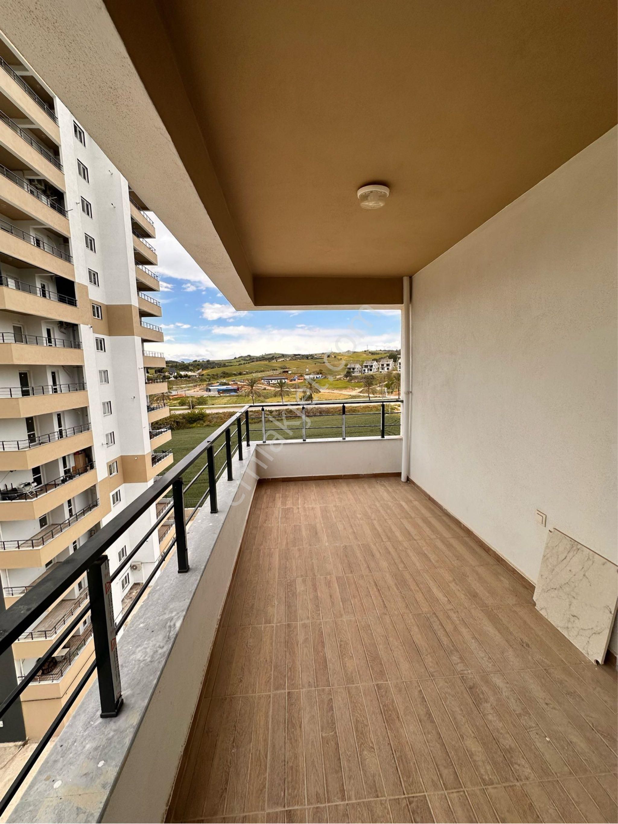 Kabasakal’da Fuar Alanı Yakını Havuzlu Sitede Lüks Sıfır 3+1 Kiralık! - Görsel 3