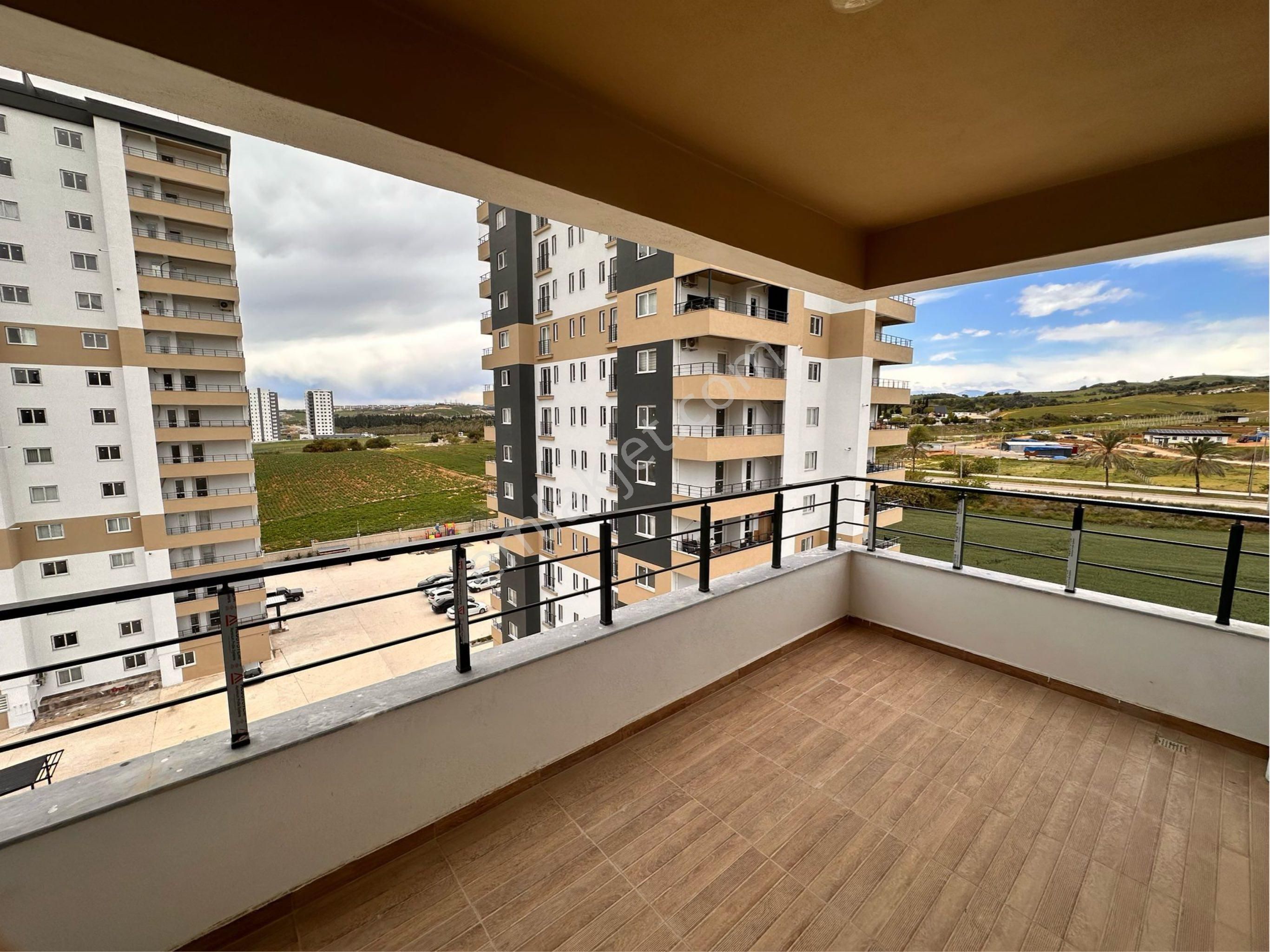 Kabasakal’da Fuar Alanı Yakını Havuzlu Sitede Lüks Sıfır 3+1 Kiralık! - Görsel 2