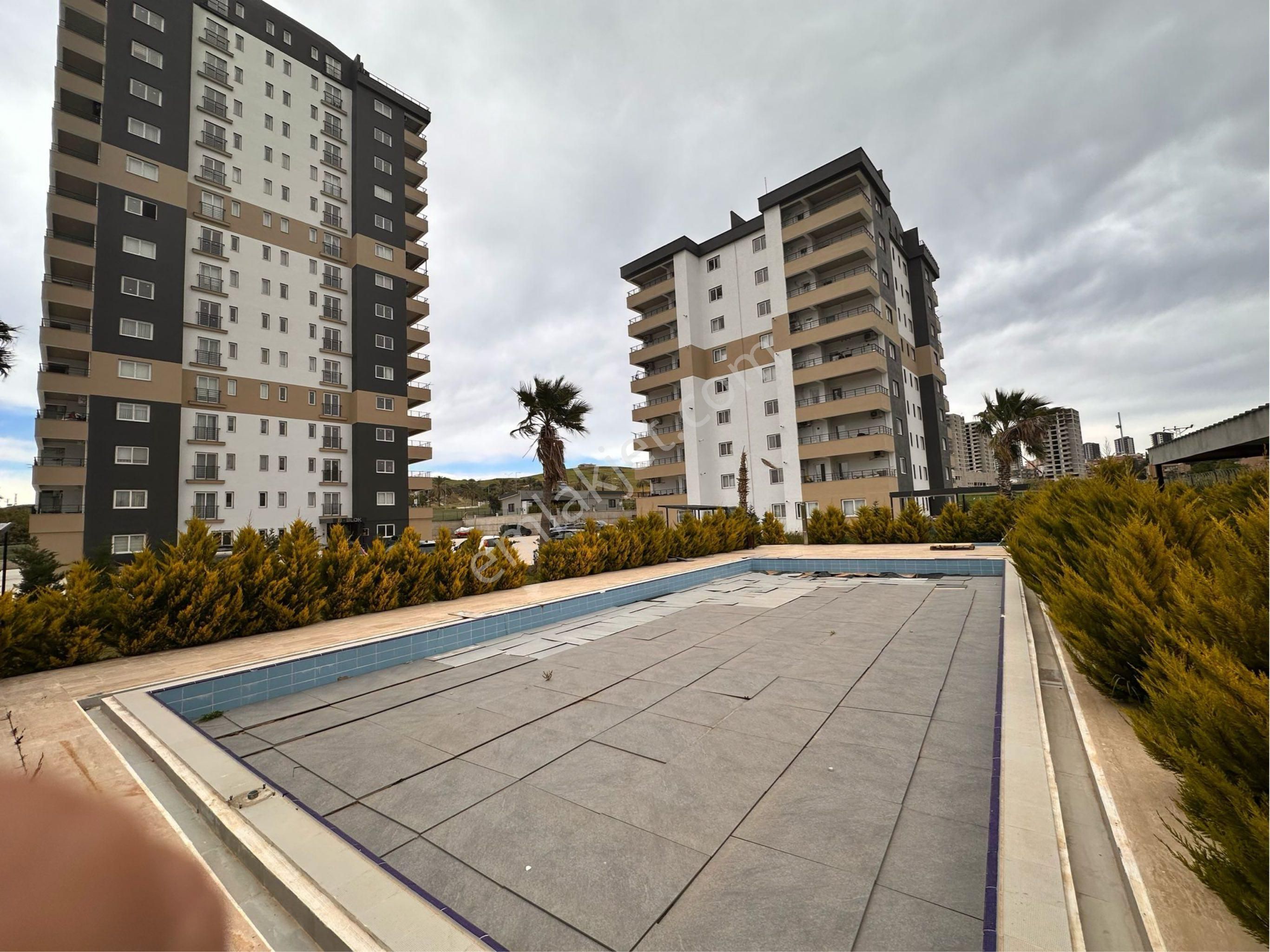 Kabasakal’da Fuar Alanı Yakını Havuzlu Sitede Lüks Sıfır 3+1 Kiralık! - Görsel 19