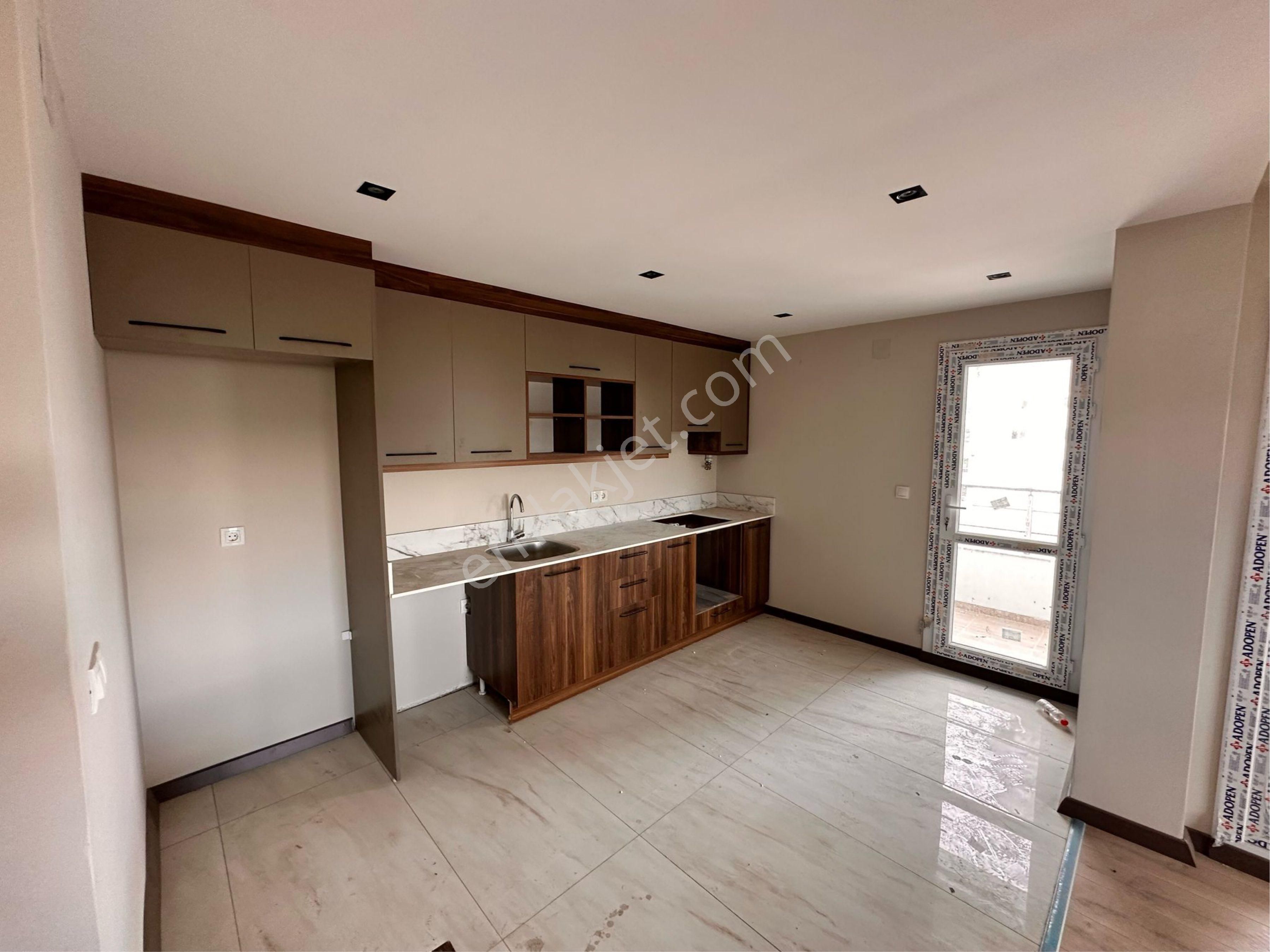 Kabasakal’da Fuar Alanı Yakını Havuzlu Sitede Lüks Sıfır 3+1 Kiralık! - Görsel 23