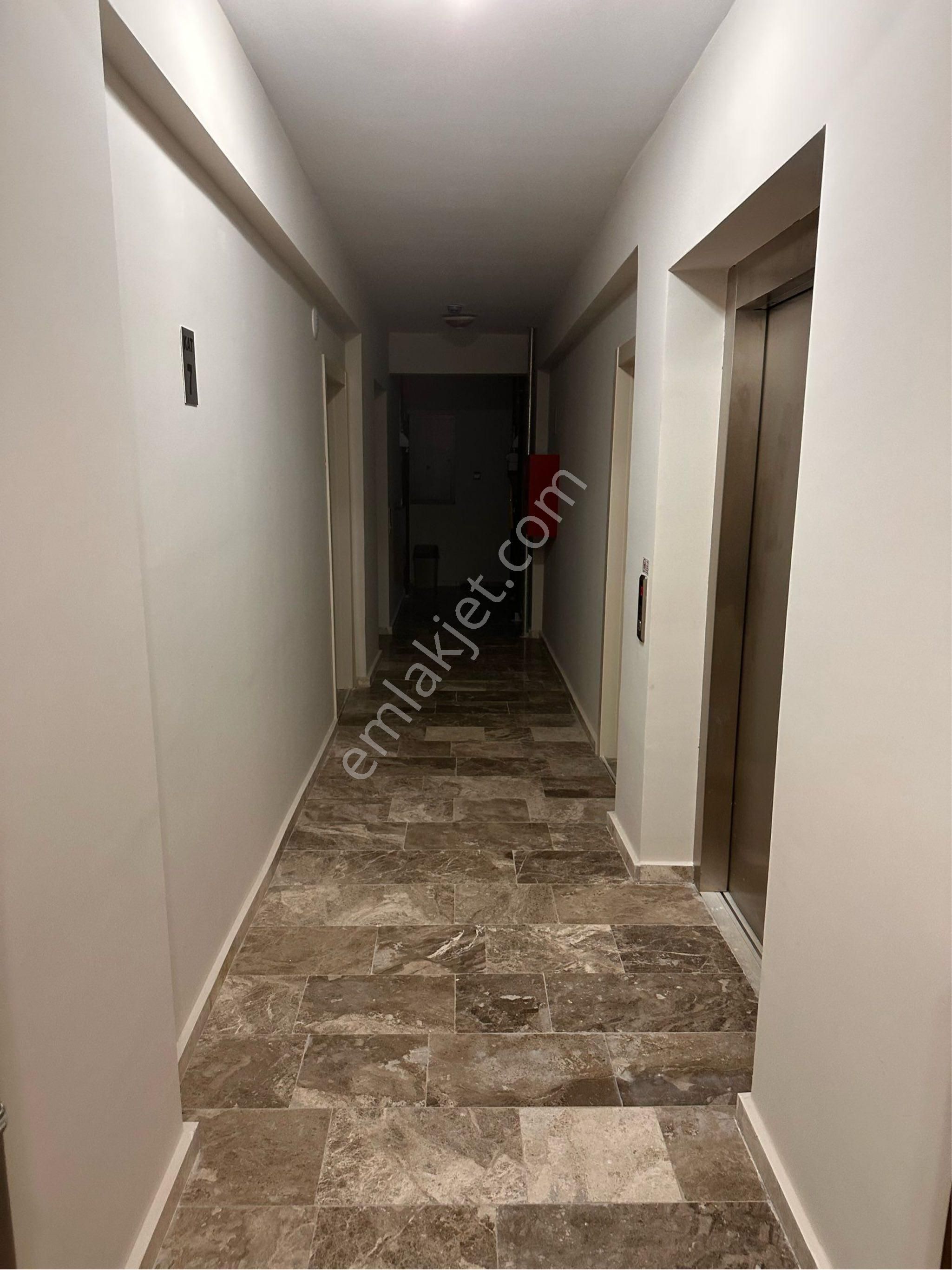 Kabasakal’da Fuar Alanı Yakını Havuzlu Sitede Lüks Sıfır 3+1 Kiralık! - Görsel 4