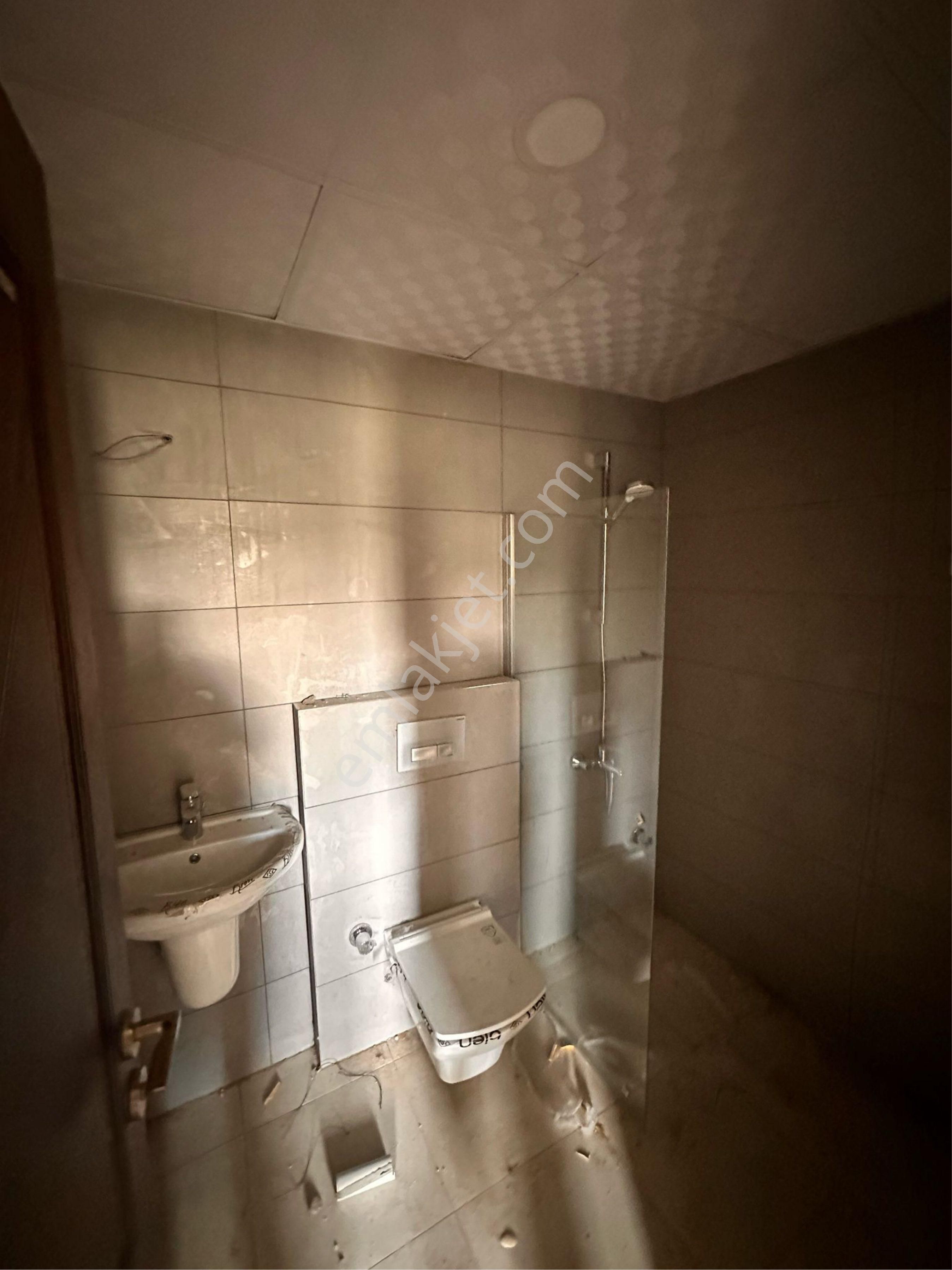 Kabasakal’da Fuar Alanı Yakını Havuzlu Sitede Lüks Sıfır 3+1 Kiralık! - Görsel 14