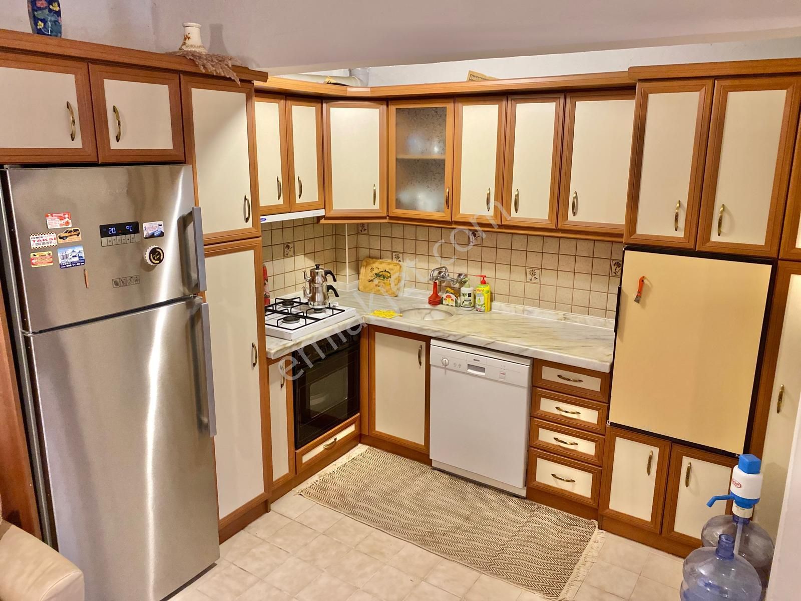 Yükselden Güre De Denize 500 Metre 3+1 Fırsat Villa