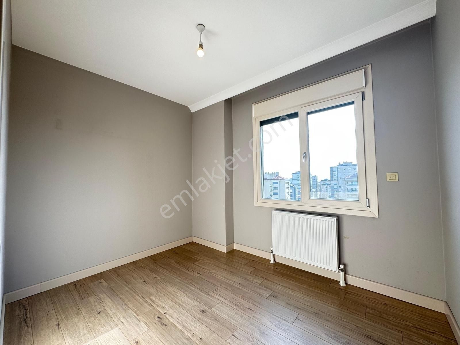 Suadiye'de 3+1 Net 95m2 Ebv Banyolu Havuzlu Site Özellikli Boş - Görsel 30