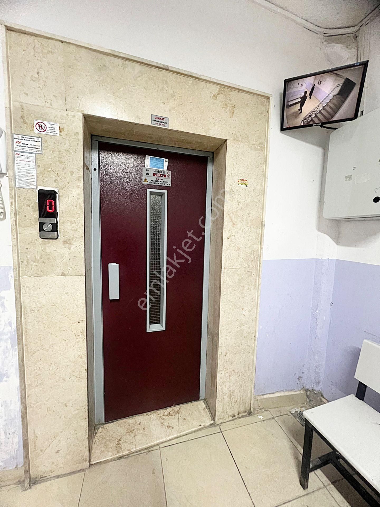 Demetlale Mah Metronun Yanı Başında Ful Yapılı Manzaralı İskanlı - Görsel 32