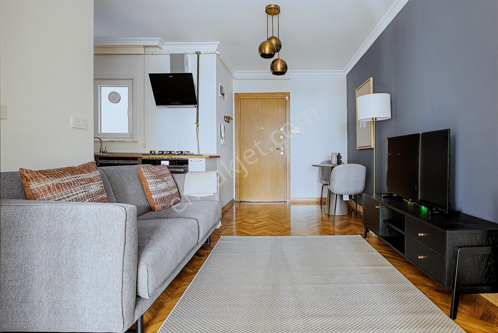 Çukurcuma Masumiyet Müzesi Sokağında Yeni Binada Full Eşyalı 1+1 - Görsel 11