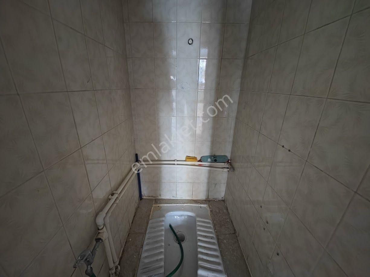 Yıldız Dan Metrobüse Yakın Kiralık 2+1 Ara Kat Daire Ahmet Yesevi Caddesi Üzerinde - Görsel 11