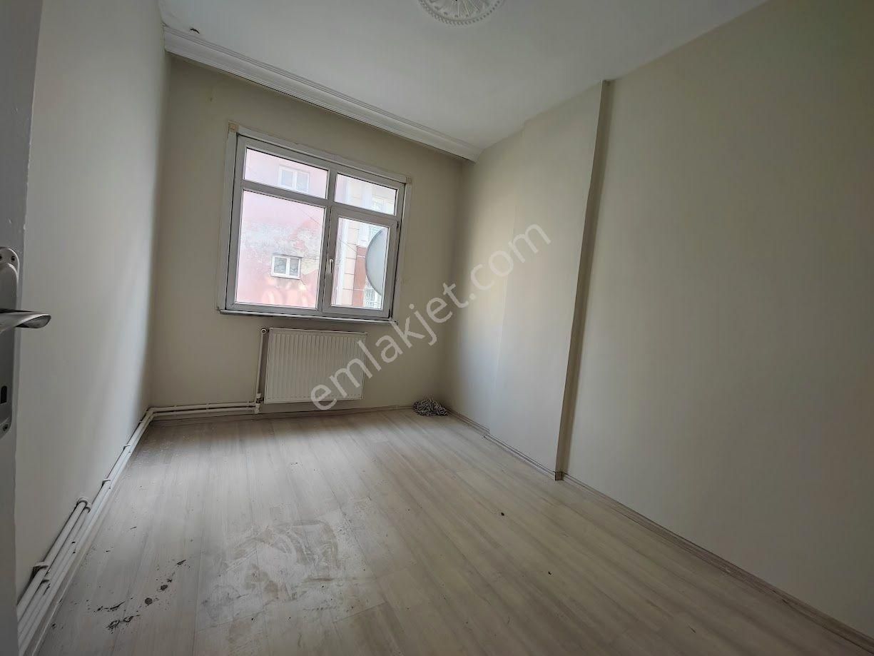 Yıldız Dan Metrobüse Yakın Kiralık 2+1 Ara Kat Daire Ahmet Yesevi Caddesi Üzerinde - Görsel 8