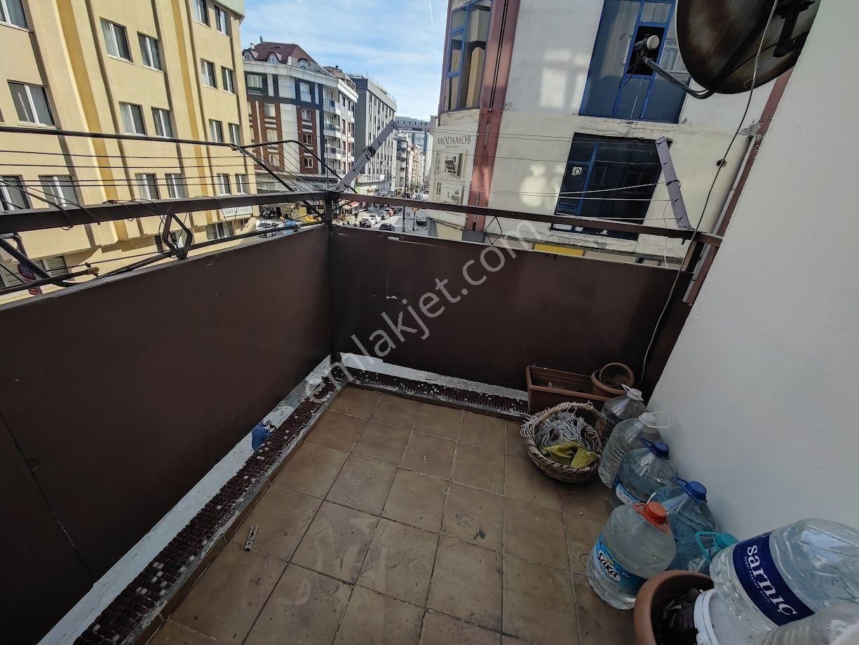 Yıldız Dan Metrobüse Yakın Kiralık 2+1 Ara Kat Daire Ahmet Yesevi Caddesi Üzerinde - Görsel 4