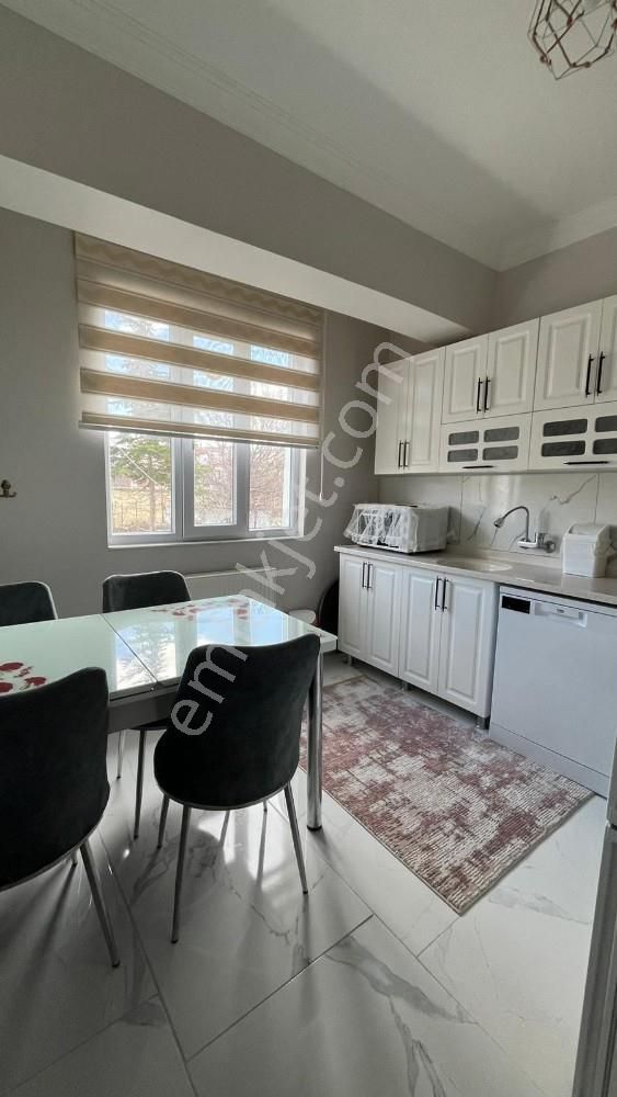 Fiyat Düştü!! 400 Evlerde Kapalı Garajlı 2+1 Satılık Daire - Görsel 18