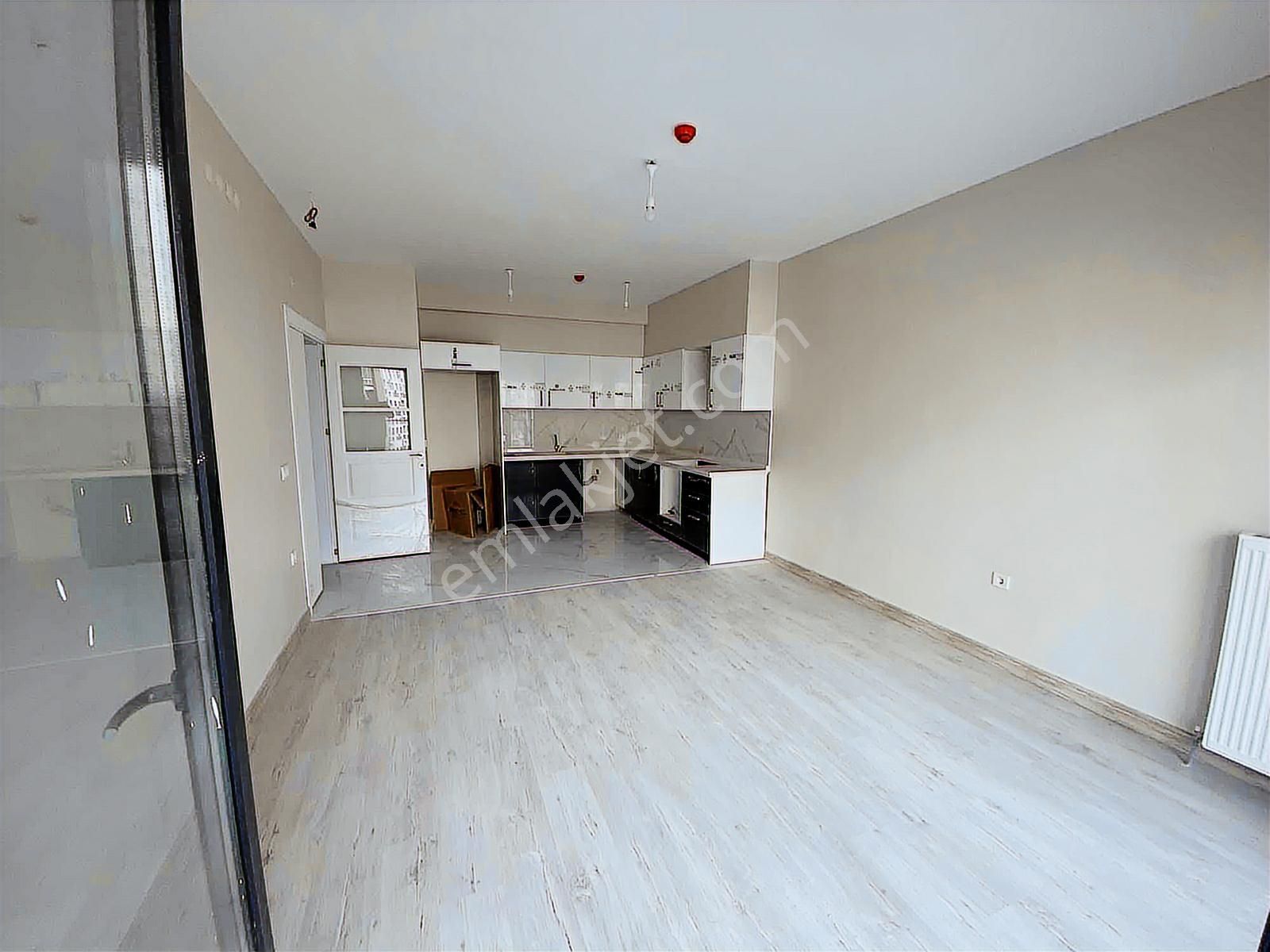 Sahabiye Kentsel Dönüşüm D Blok Kiralık 2+1 Daire Havuz Cephe - Görsel 3