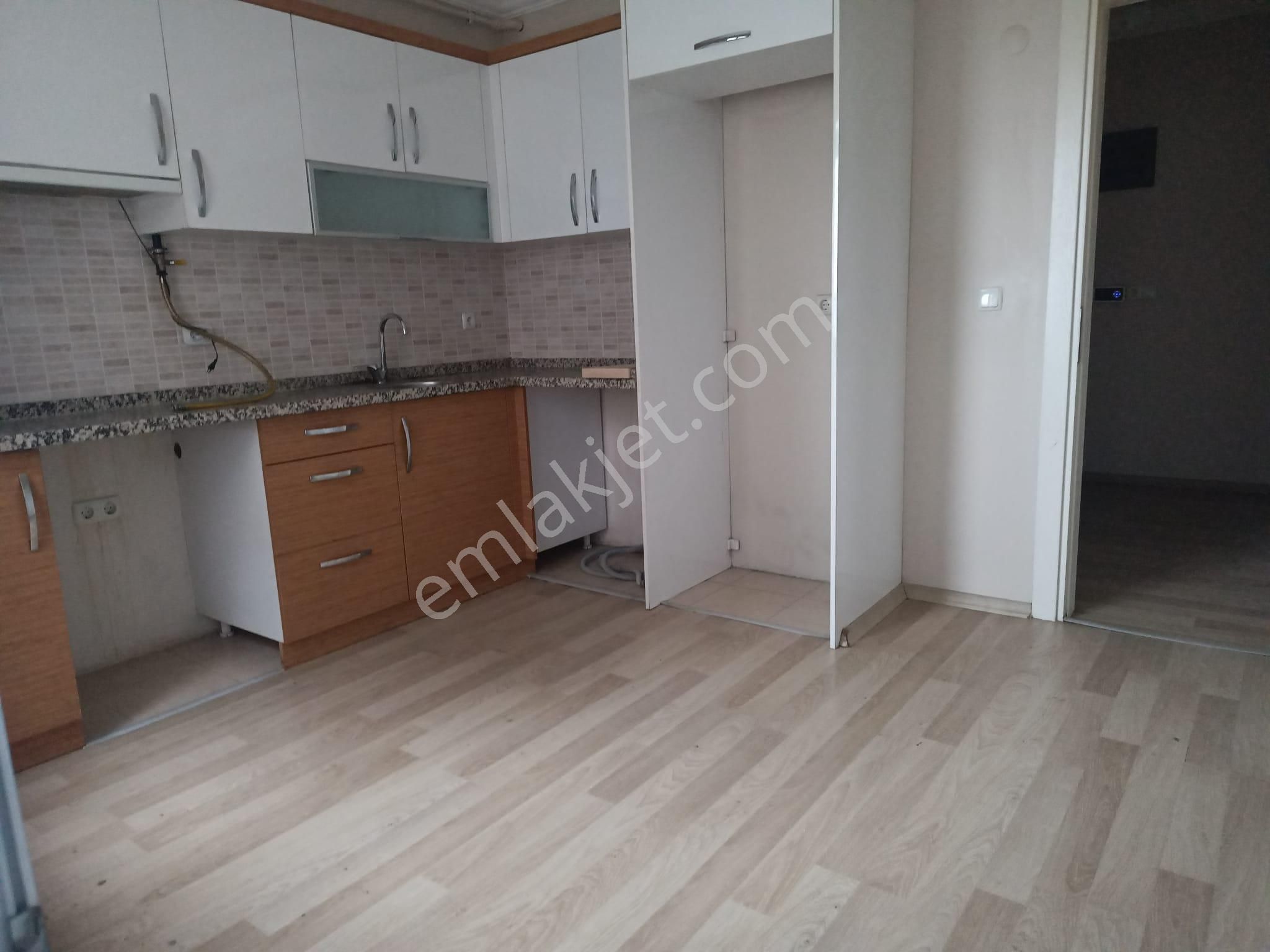 Buket Emlaktan 2+1 Kiralık Daire Doğalgazlı Ara Kat Asansörlü - Görsel 17