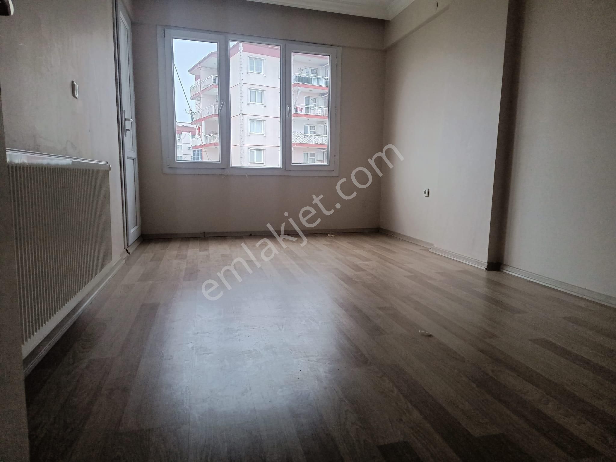 Buket Emlaktan 2+1 Kiralık Daire Doğalgazlı Ara Kat Asansörlü - Görsel 5
