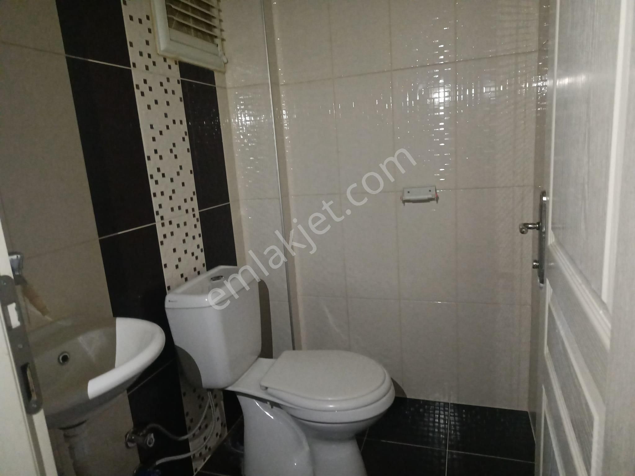 Buket Emlaktan 2+1 Kiralık Daire Doğalgazlı Ara Kat Asansörlü - Görsel 9