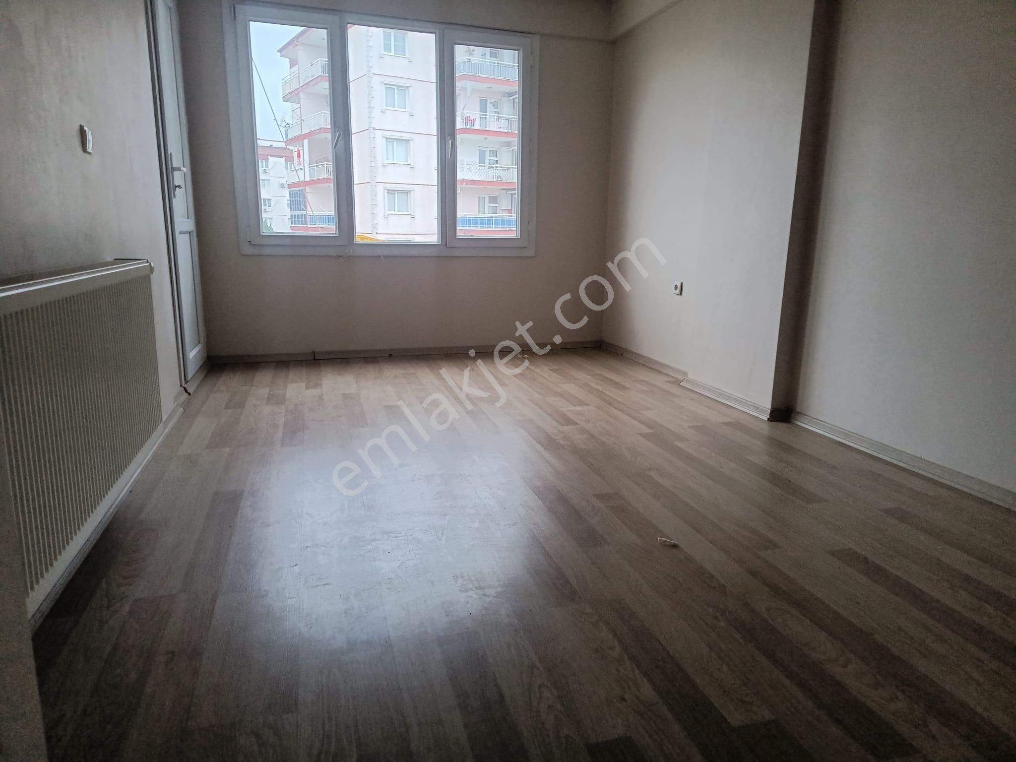 Buket Emlaktan 2+1 Kiralık Daire Doğalgazlı Ara Kat Asansörlü - Görsel 3