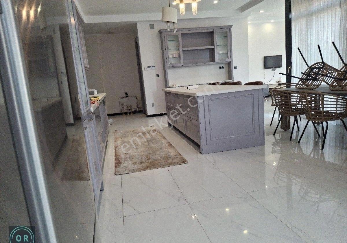 Kuzeytepe Bahçelievler Sitesi 7+1 Tripleks 577 M2 Alanlı Garaj Ve Bahçe Peyzajlı Satılık Villa - Görsel 31