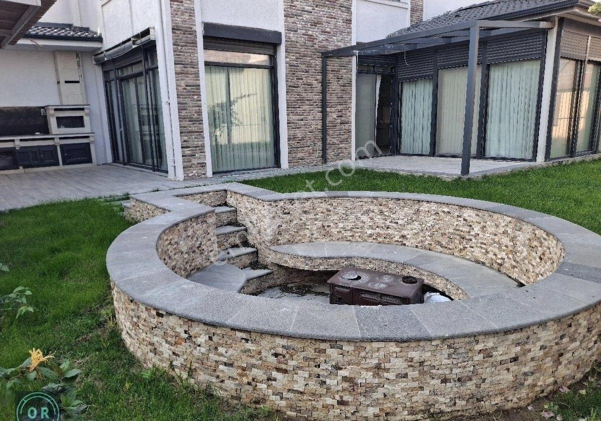 Kuzeytepe Bahçelievler Sitesi 7+1 Tripleks 577 M2 Alanlı Garaj Ve Bahçe Peyzajlı Satılık Villa - Görsel 29
