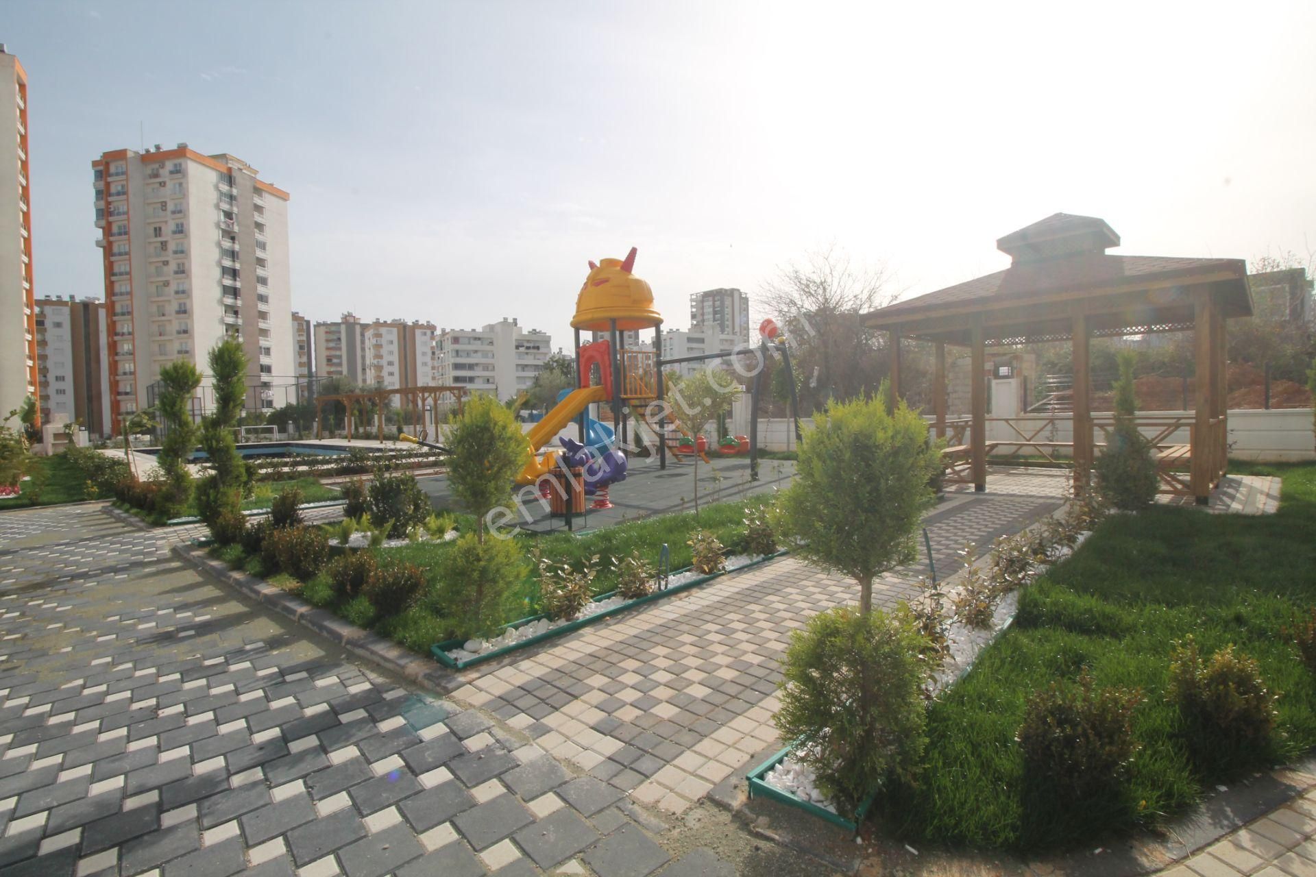 Retro’dan Mezitli’nin Yükselen Bölgesinde Yerinizi Ayıracağınız Lüks 3+1 - Görsel 13