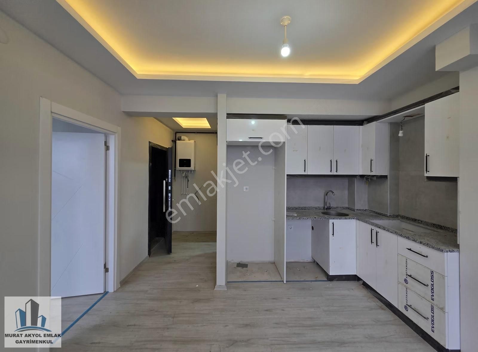 Buca Hasan Ağa Bahçesi Yakınında 1+1 Doğalgazlı Kiralık Daire