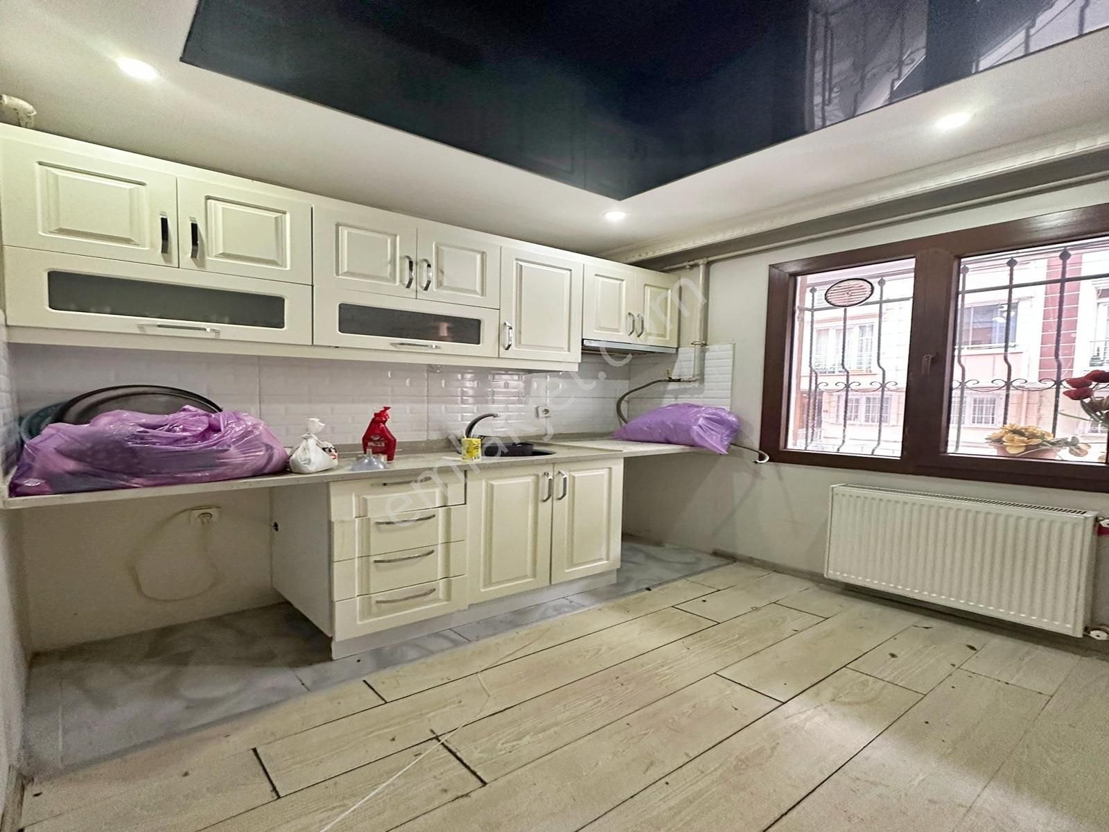 Konak Yapı'dan Metrobüse Yakın 2+1 Kiralık Daire - Görsel 7