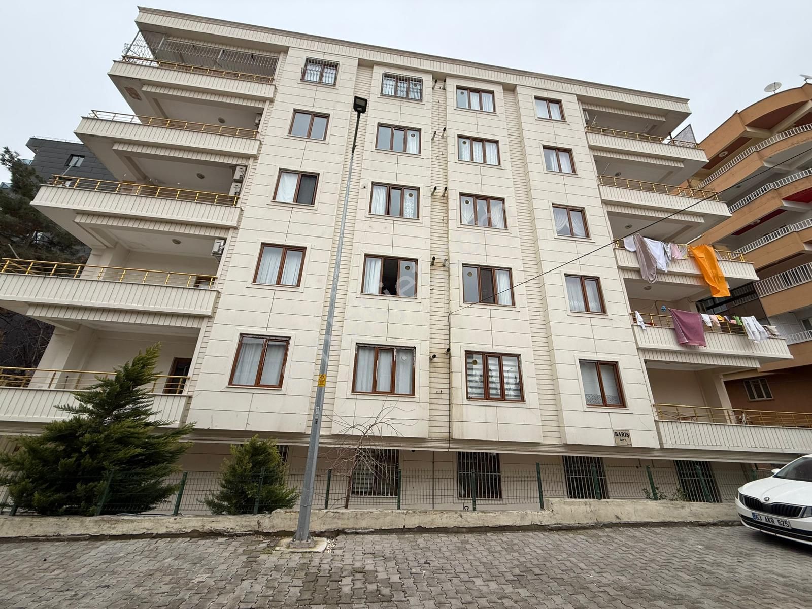 Karaköprü Çankaya'da Kiralık 3+1 Daire (giriş Kat, 145m²)