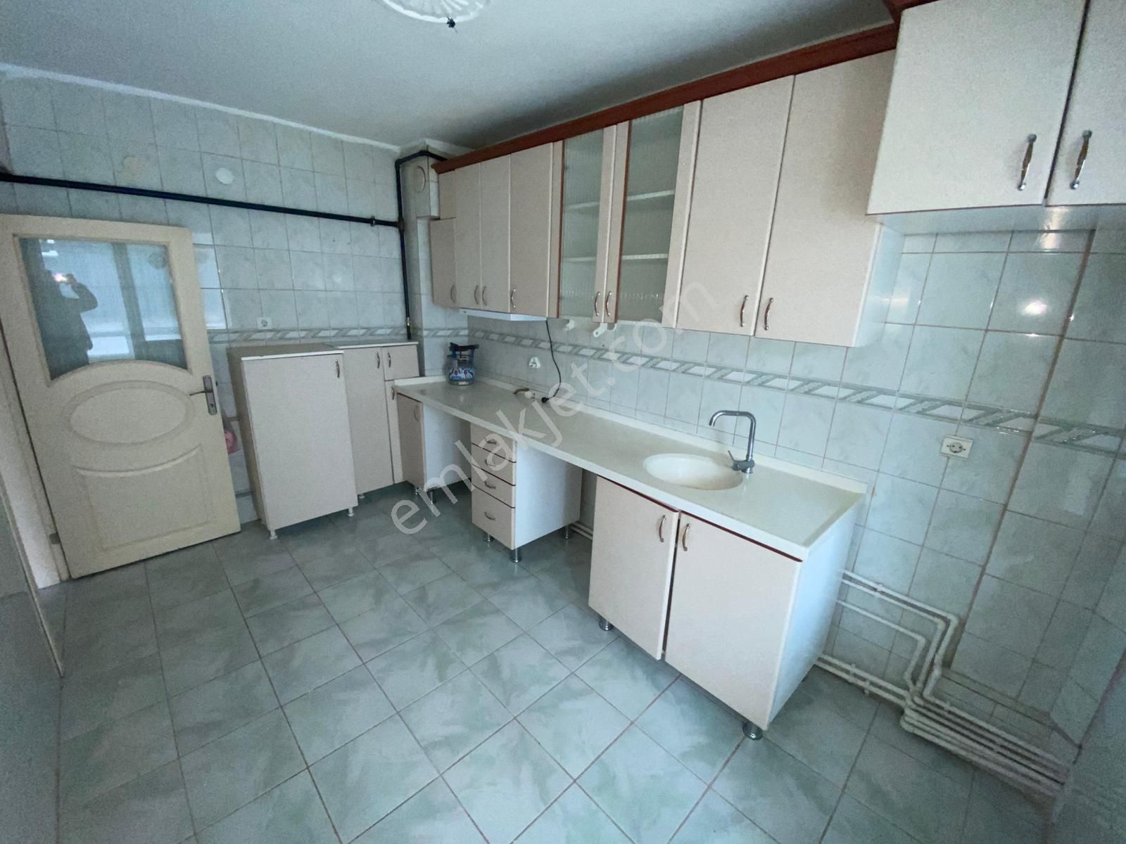 Es-as'tan Selcuklu'da 2+1 Bagımsız Daire