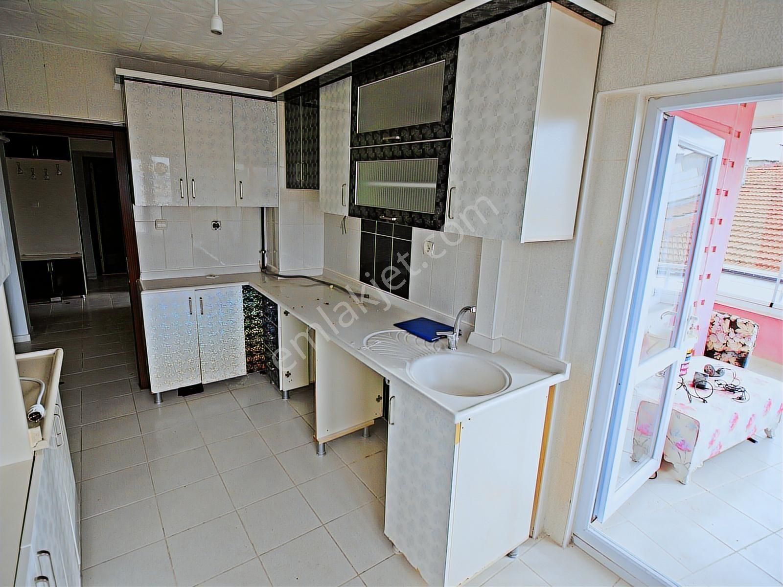 İstasyon Mh'de Şehir Manzaralı 3+1 Güney - Batı Cepheli Ara Kat - Görsel 13