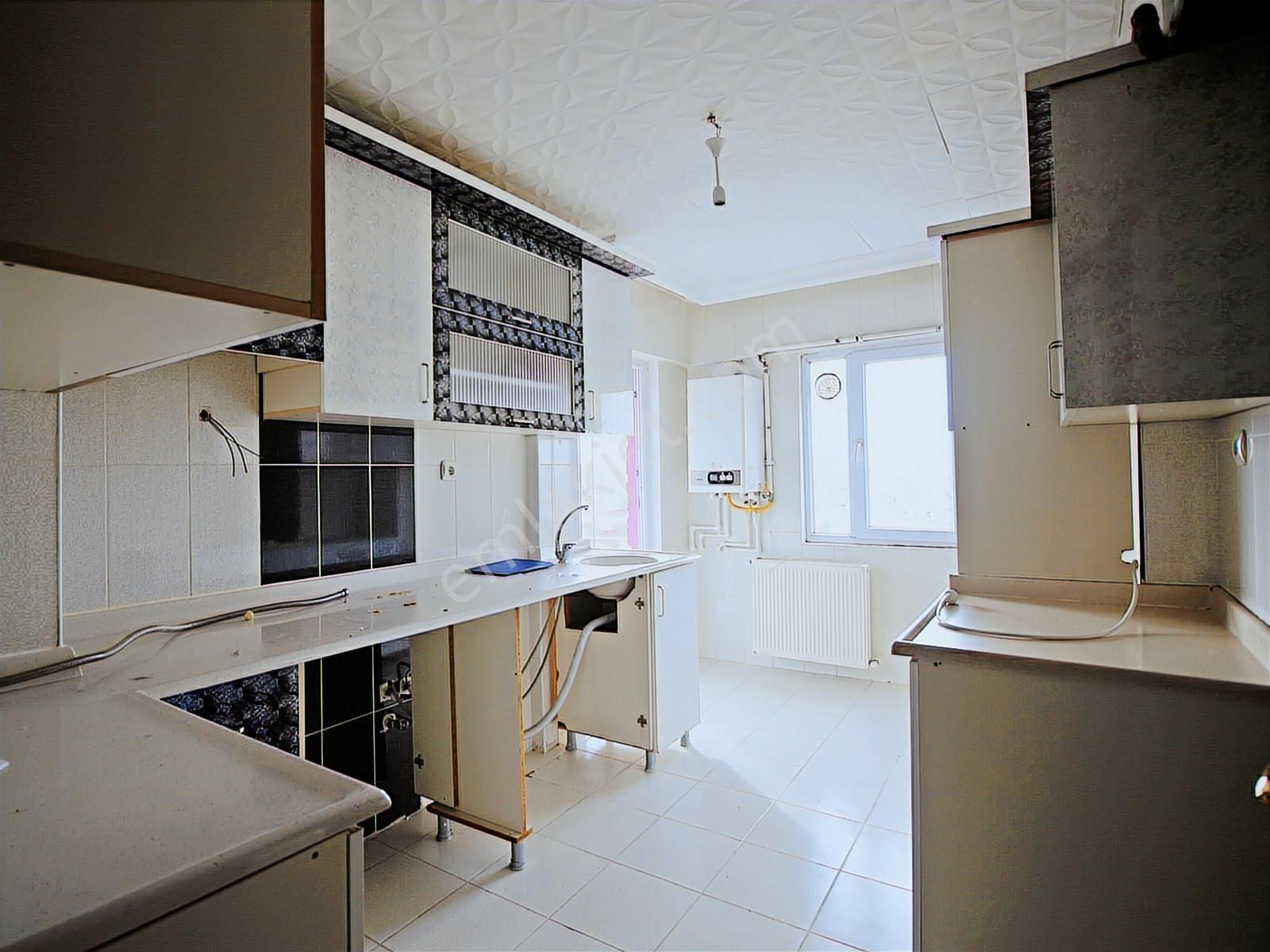 İstasyon Mh'de Şehir Manzaralı 3+1 Güney - Batı Cepheli Ara Kat - Görsel 2