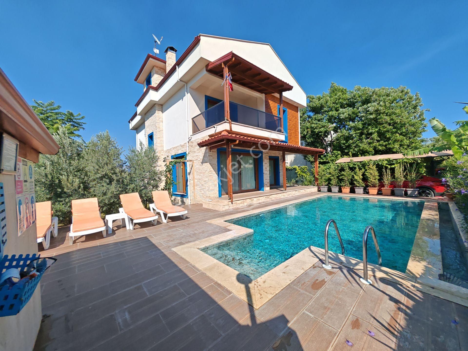 Muğla Dalyan 5+1 250 M2 Esyalı Lüks Sezonluk Müstakil Havuzlu