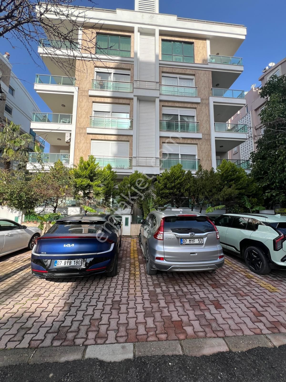 Gürsu 'da Casaba Karşısı Satılık Residence Konforunda 2+1 Daire - Görsel 7