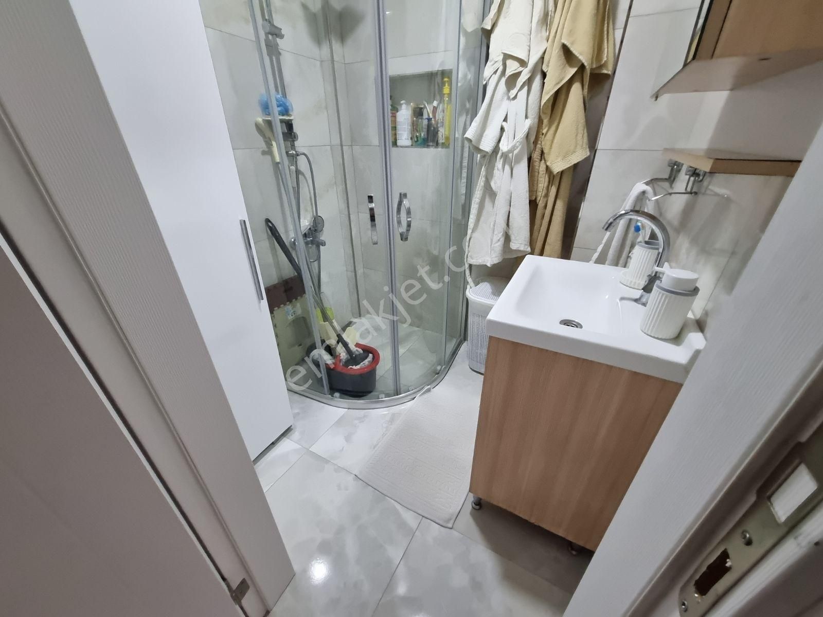 Cerrahpaşa Tıp Fakültesi Karşısı 3.kat 80mk 2+1 Ful Yapılı Temiz - Görsel 6