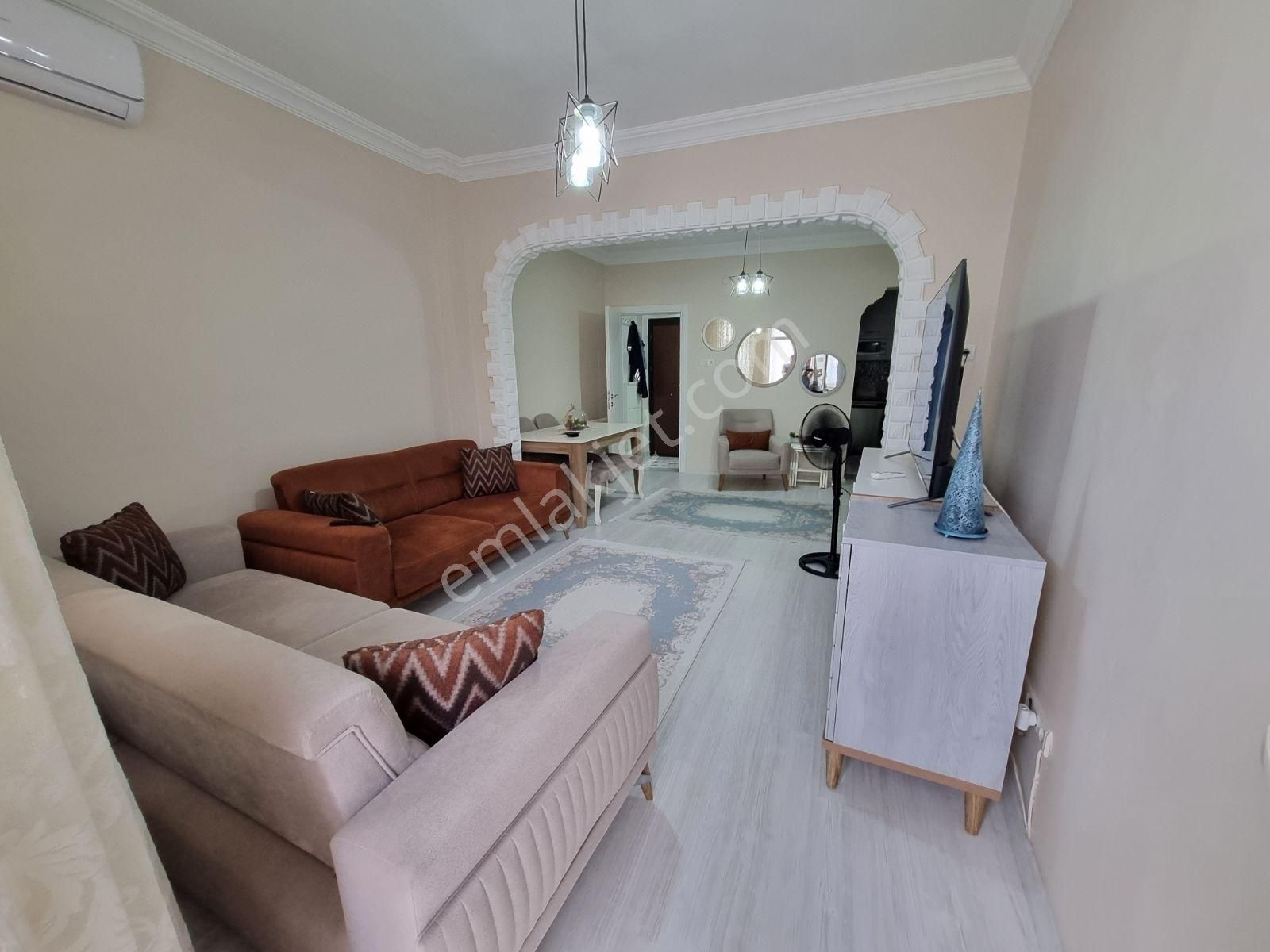 Cerrahpaşa Tıp Fakültesi Karşısı 3.kat 80mk 2+1 Ful Yapılı Temiz - Görsel 8