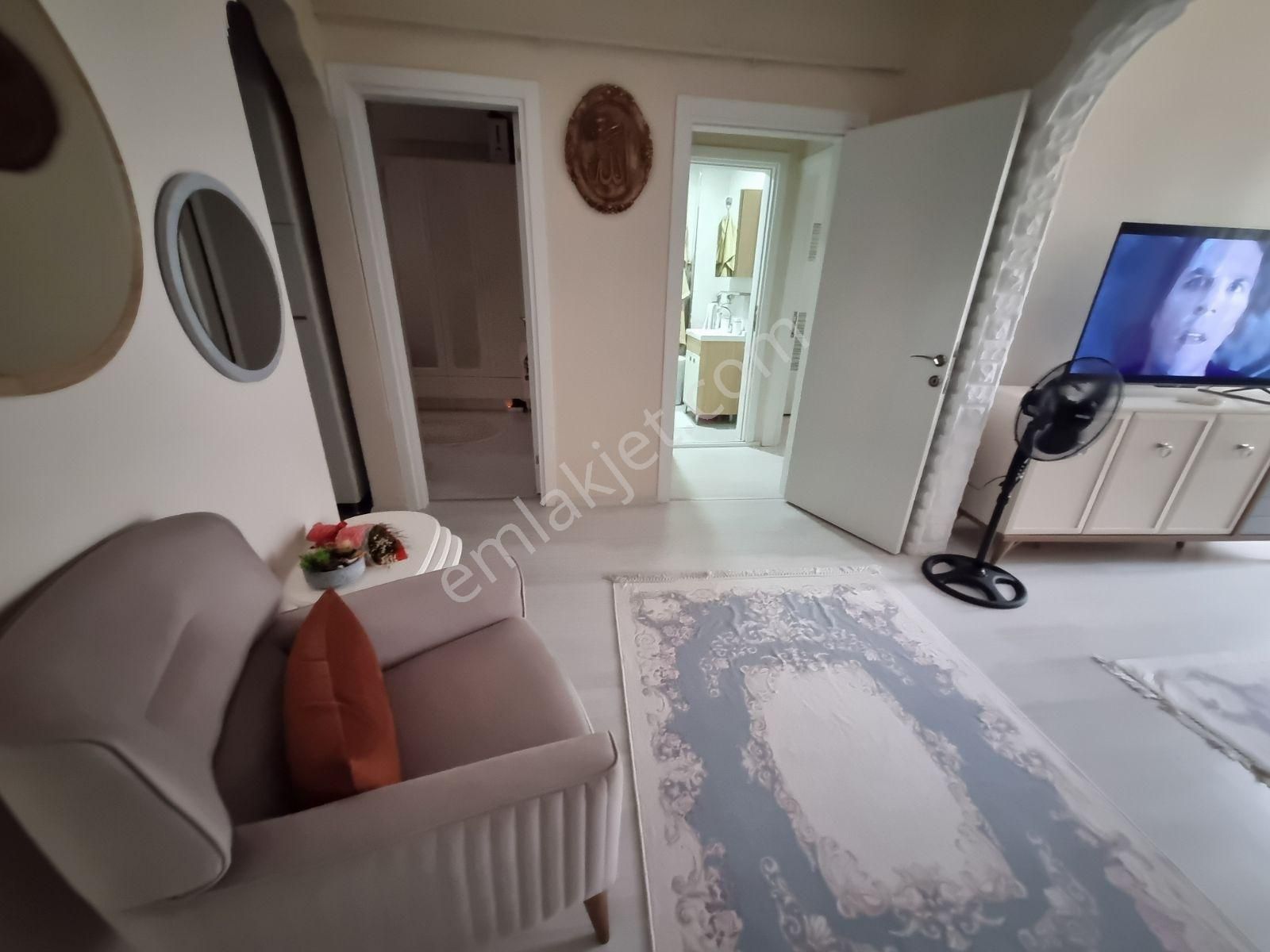 Cerrahpaşa Tıp Fakültesi Karşısı 3.kat 80mk 2+1 Ful Yapılı Temiz - Görsel 27