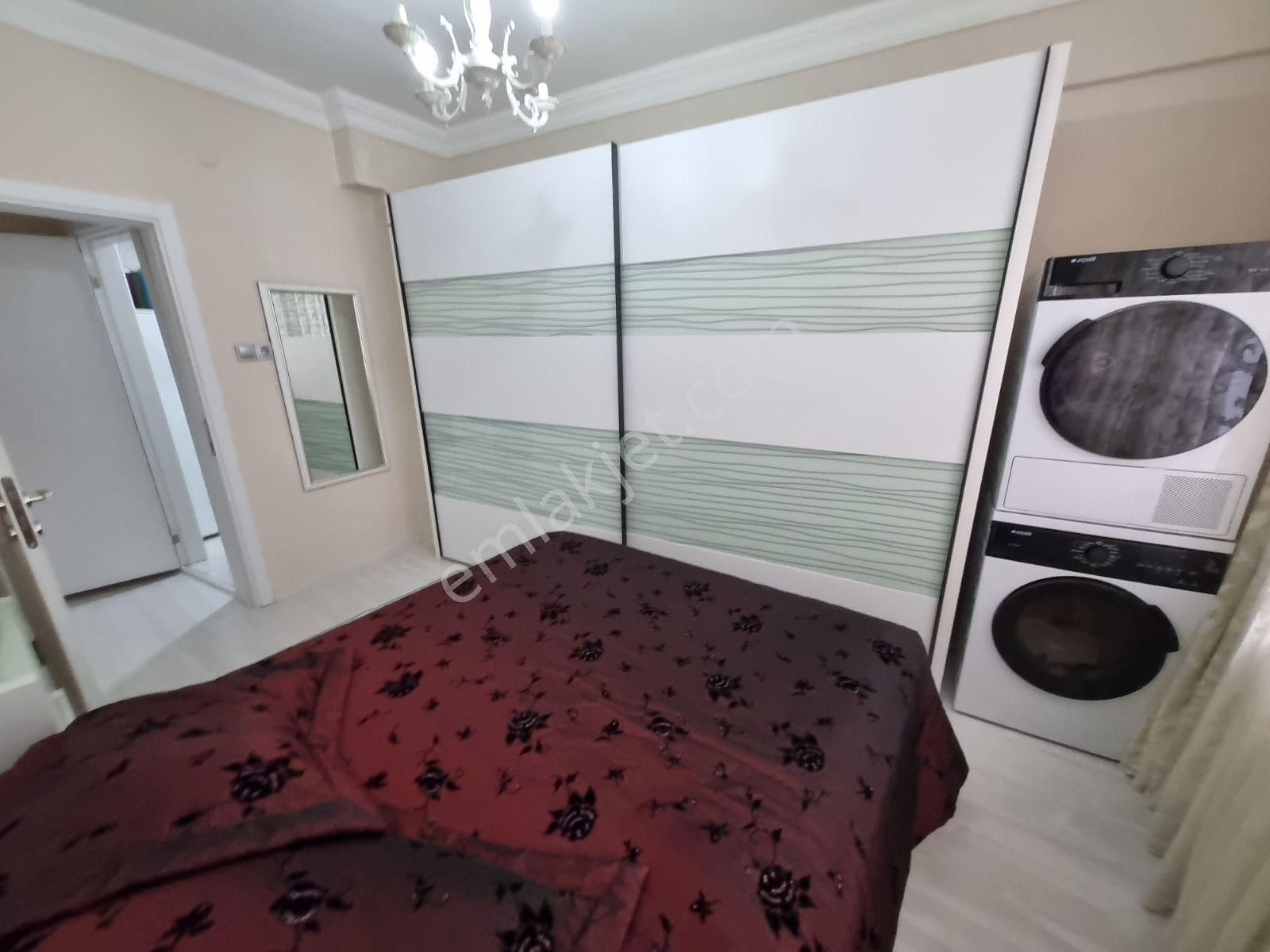 Cerrahpaşa Tıp Fakültesi Karşısı 3.kat 80mk 2+1 Ful Yapılı Temiz - Görsel 3