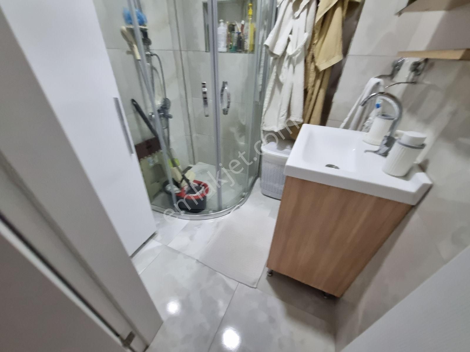 Cerrahpaşa Tıp Fakültesi Karşısı 3.kat 80mk 2+1 Ful Yapılı Temiz - Görsel 10