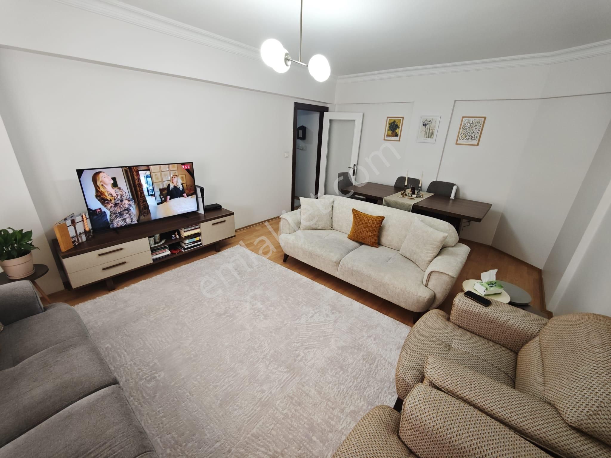 Lider Emlak'tan Güneşevlerde **merkezde** 3+1 Kiralık Daire - Görsel 2
