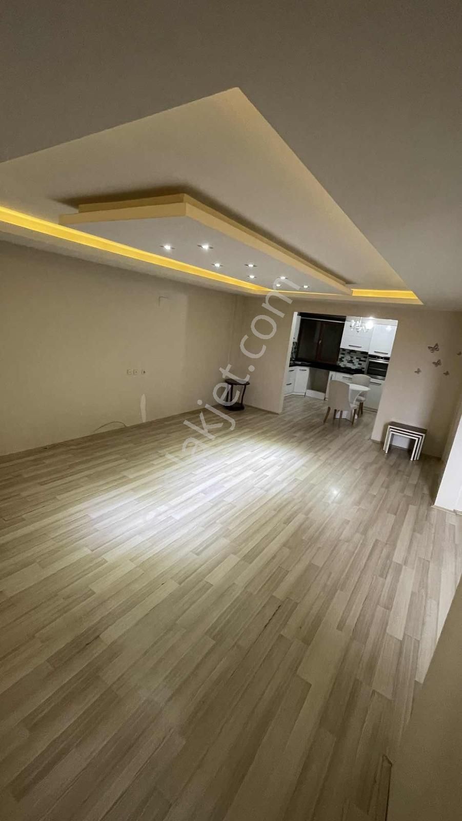 İnegöl Merkezde Kiralık 3+1 160m Cadde Üstü Arakat Daire - Görsel 16