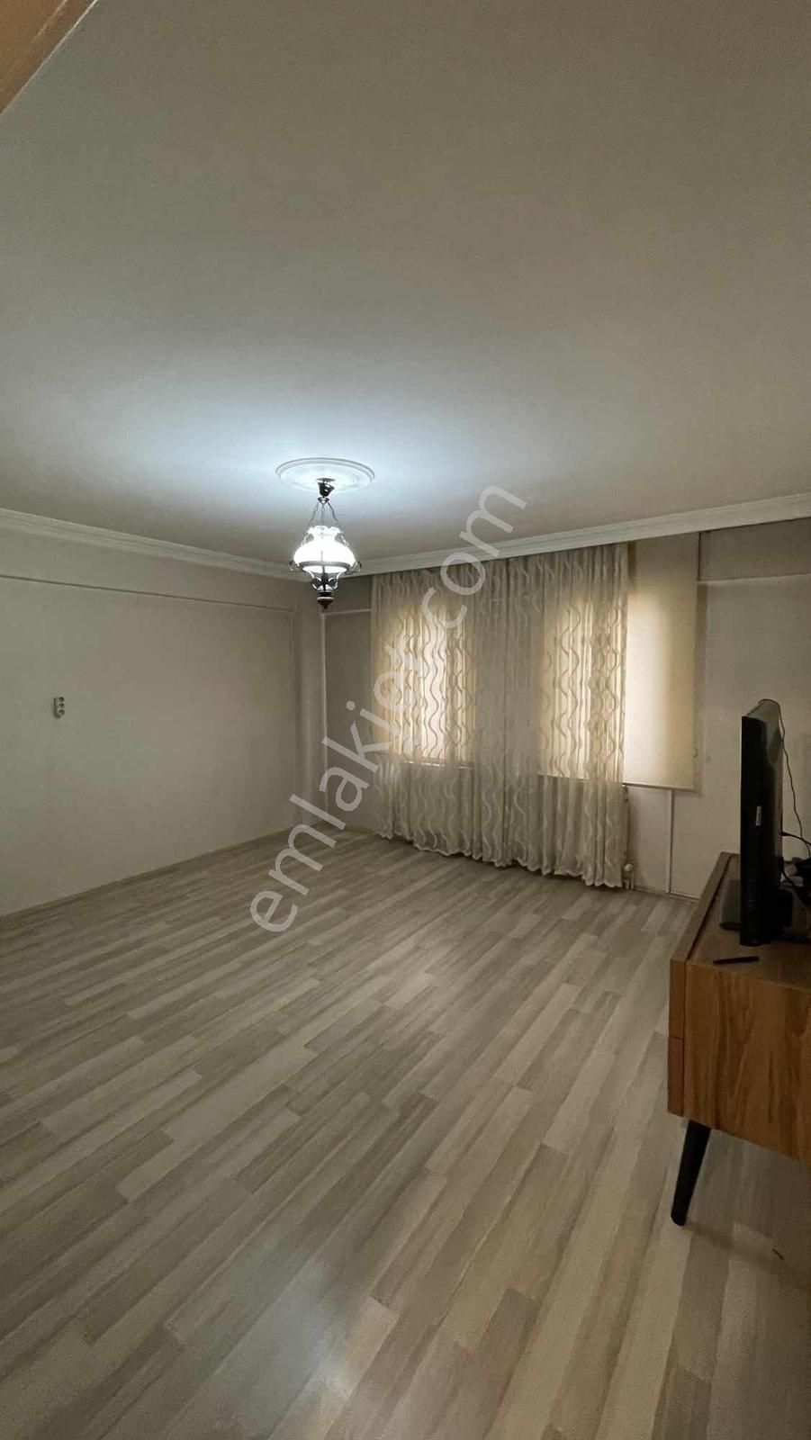 İnegöl Merkezde Kiralık 3+1 160m Cadde Üstü Arakat Daire - Görsel 21