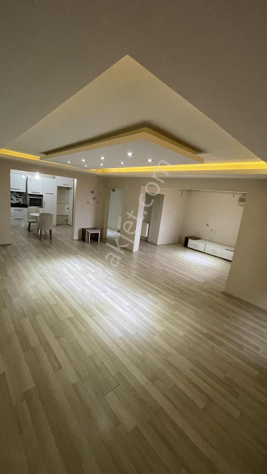İnegöl Merkezde Kiralık 3+1 160m Cadde Üstü Arakat Daire - Görsel 10