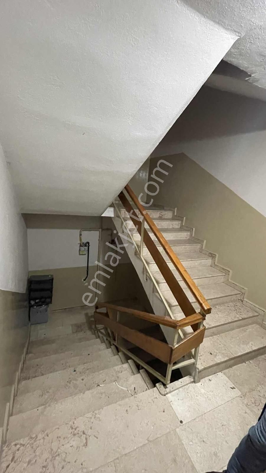 İnegöl Merkezde Kiralık 3+1 160m Cadde Üstü Arakat Daire - Görsel 15