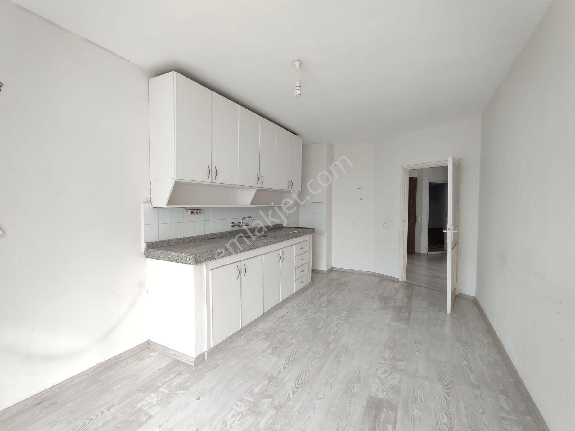 Mavi Bulvr Üzeri Şehitler Parkı Civ Az Katlı 3+1 Geniş Cazip Daire - Görsel 21