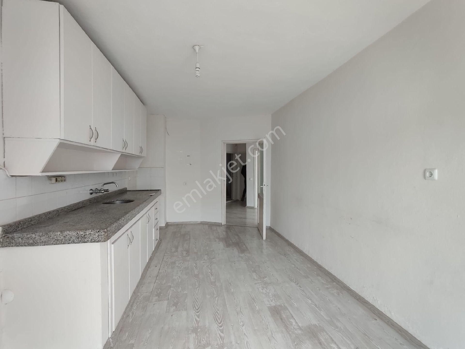 Mavi Bulvr Üzeri Şehitler Parkı Civ Az Katlı 3+1 Geniş Cazip Daire - Görsel 22