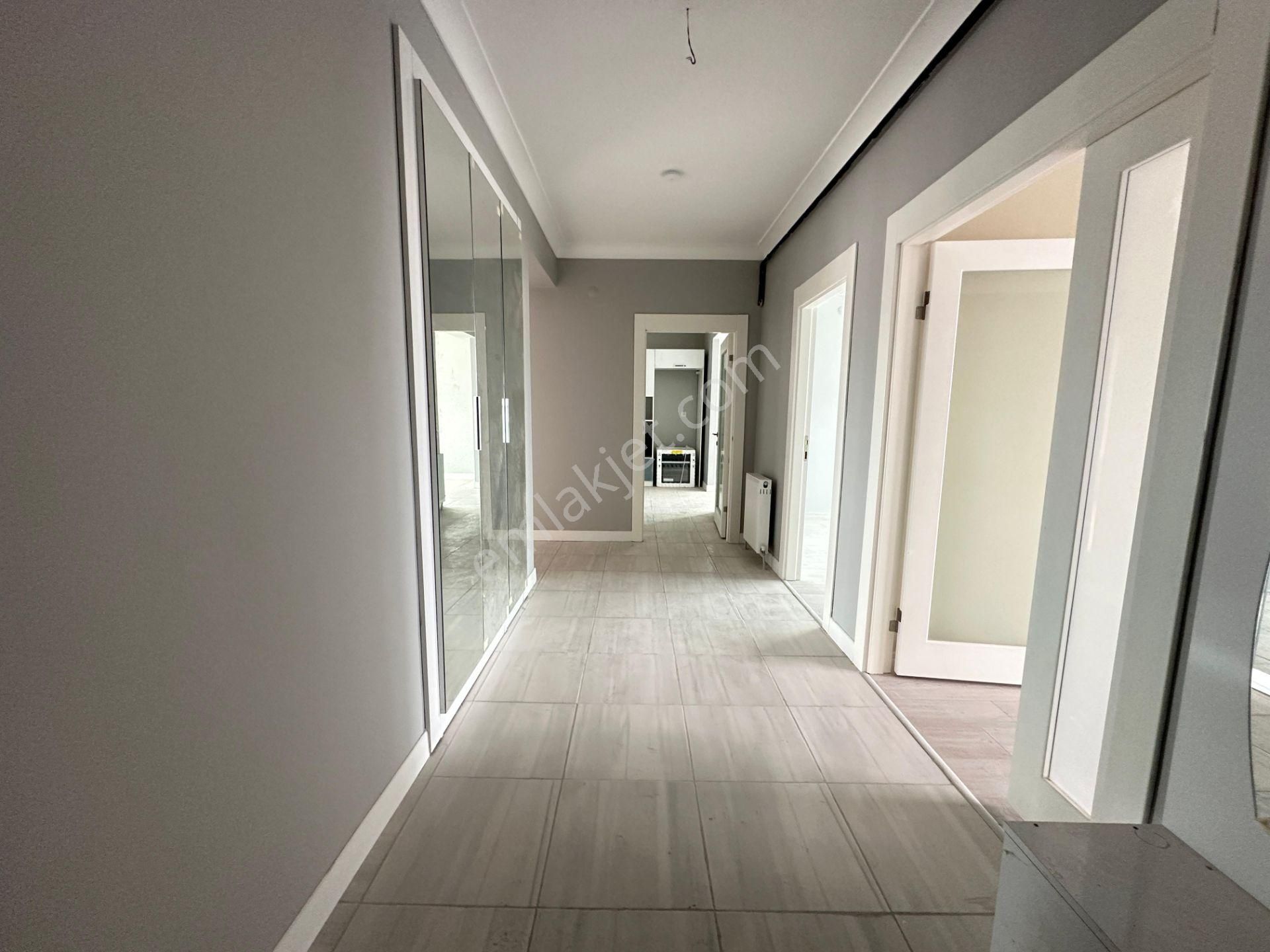 Özçelikler'den Site İçinde Ankara Manzaralı 3,5+1 Kiralık Daire - Görsel 18