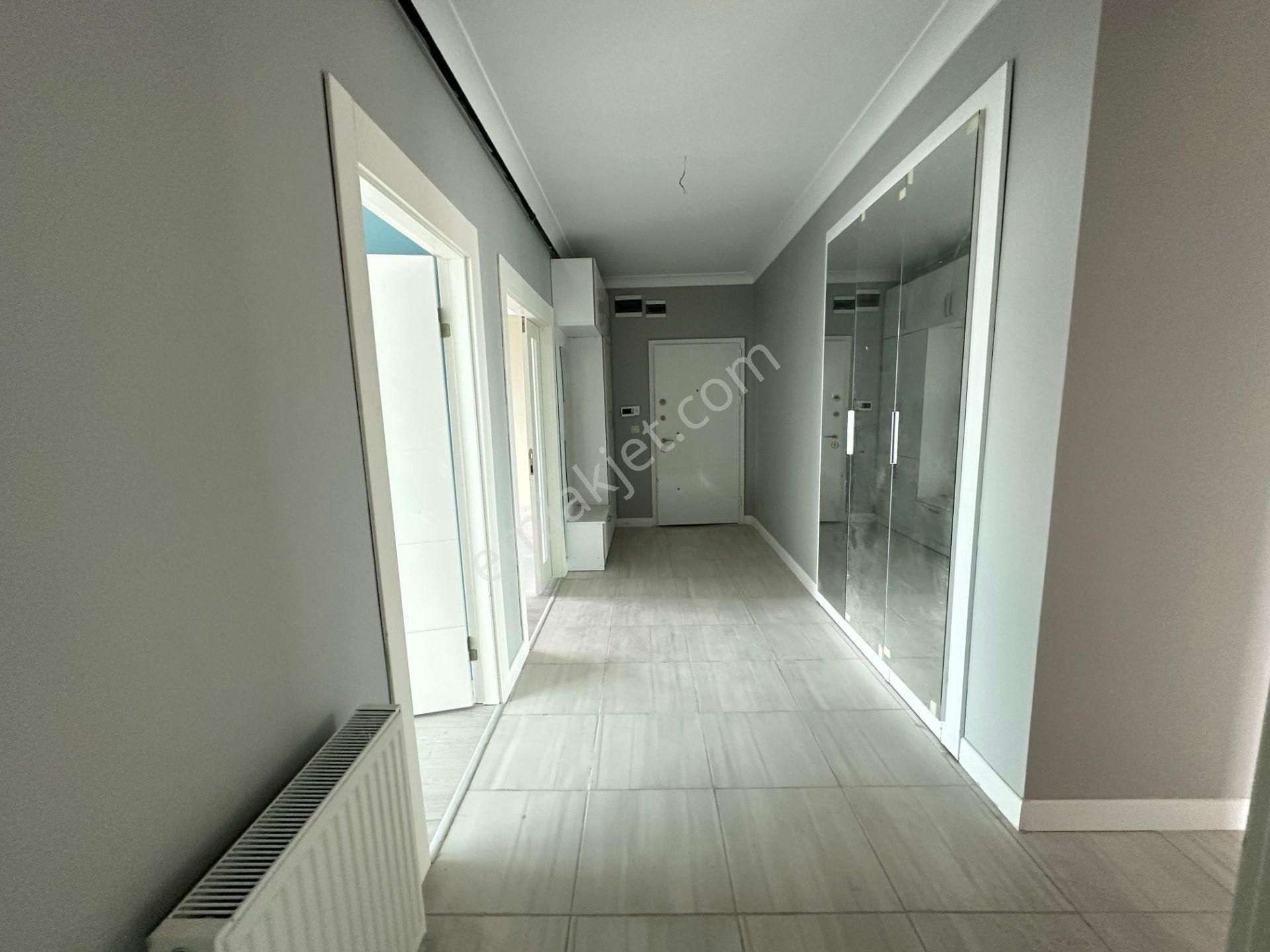 Özçelikler'den Site İçinde Ankara Manzaralı 3,5+1 Kiralık Daire - Görsel 13